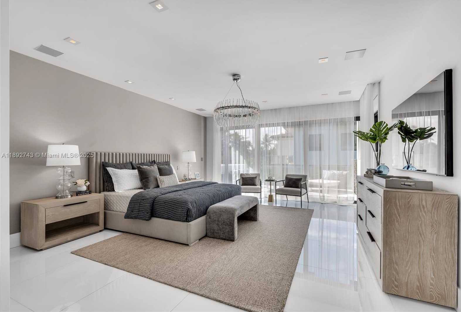Small Image of 124 PARK DR, Bal Harbour Number 38