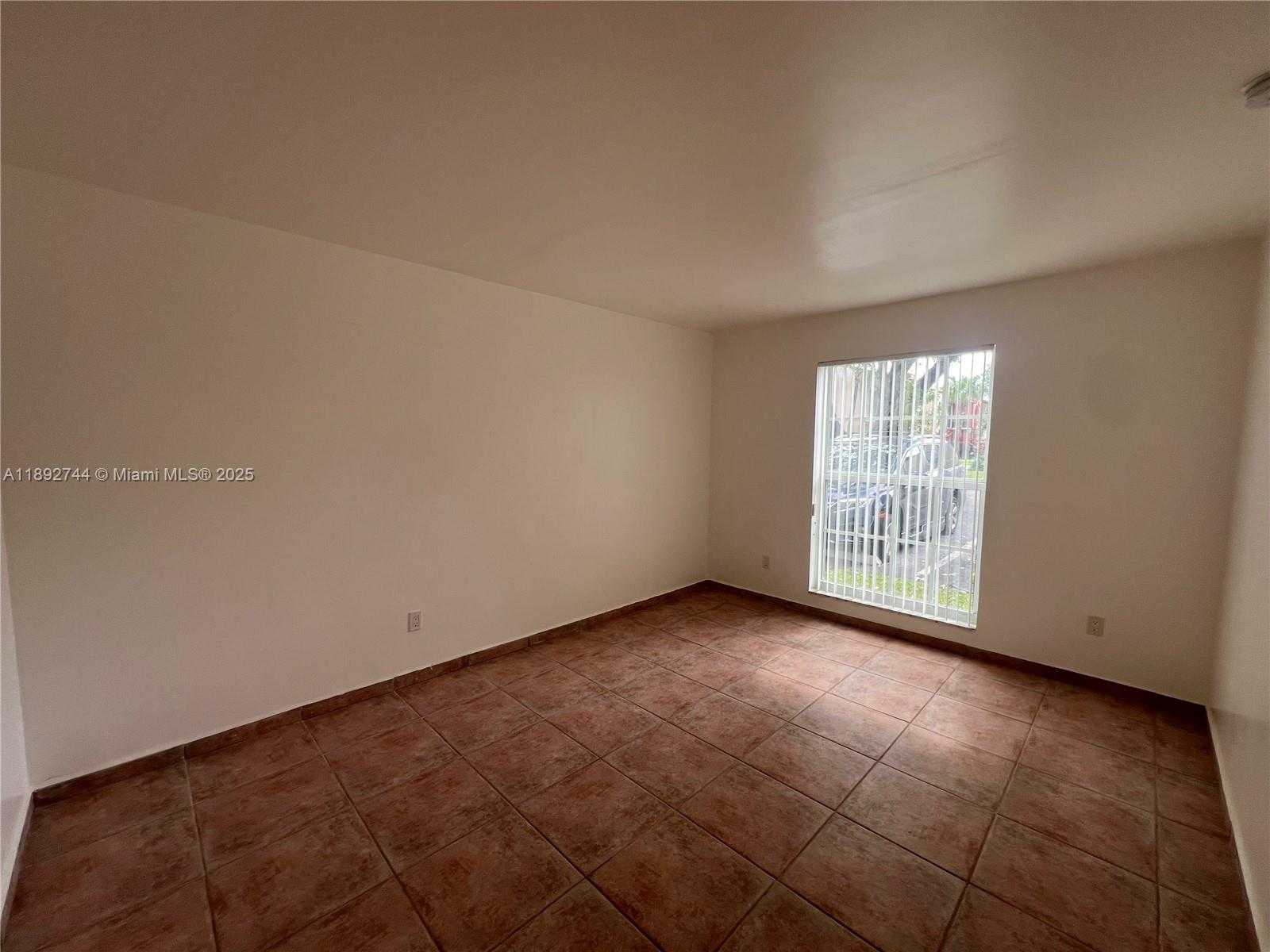 Small Image of 10756 NORTH KENDALL DR #J5, Miami Number 12