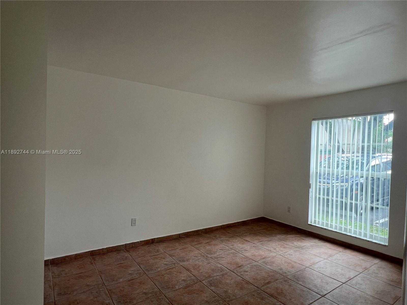 Small Image of 10756 NORTH KENDALL DR #J5, Miami Number 14