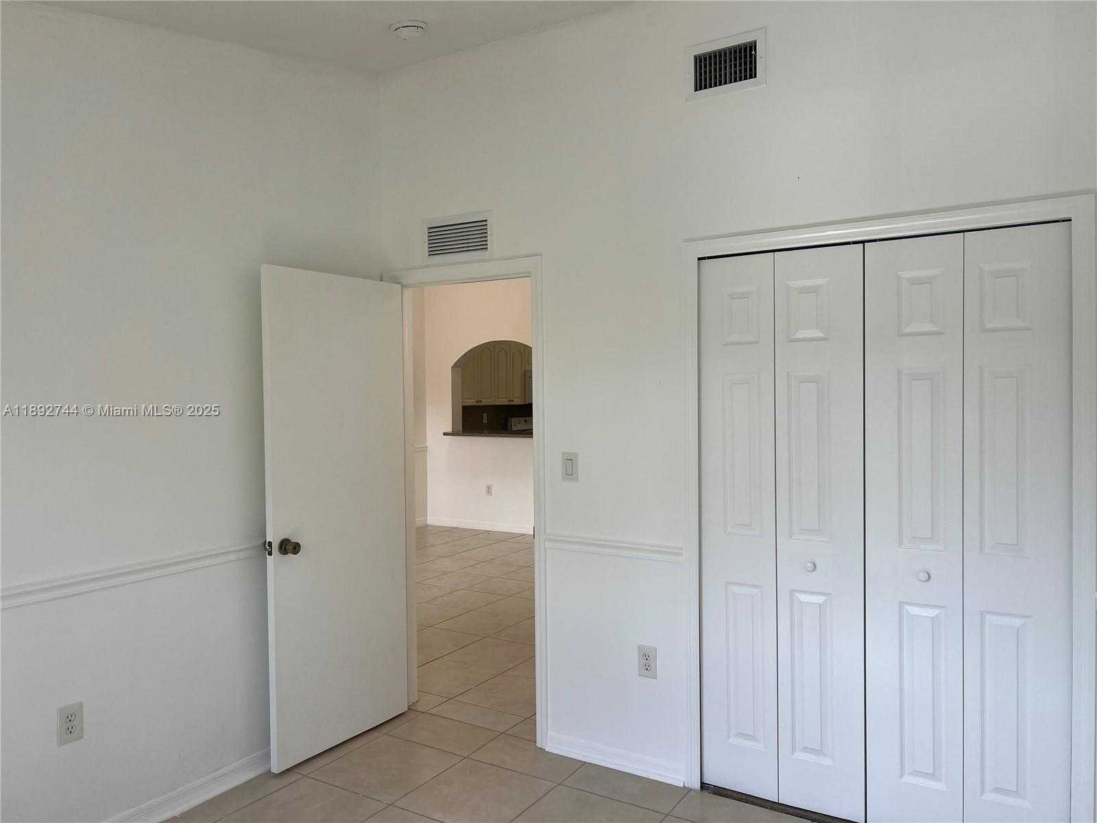 Small Image of 10756 NORTH KENDALL DR #J5, Miami Number 17