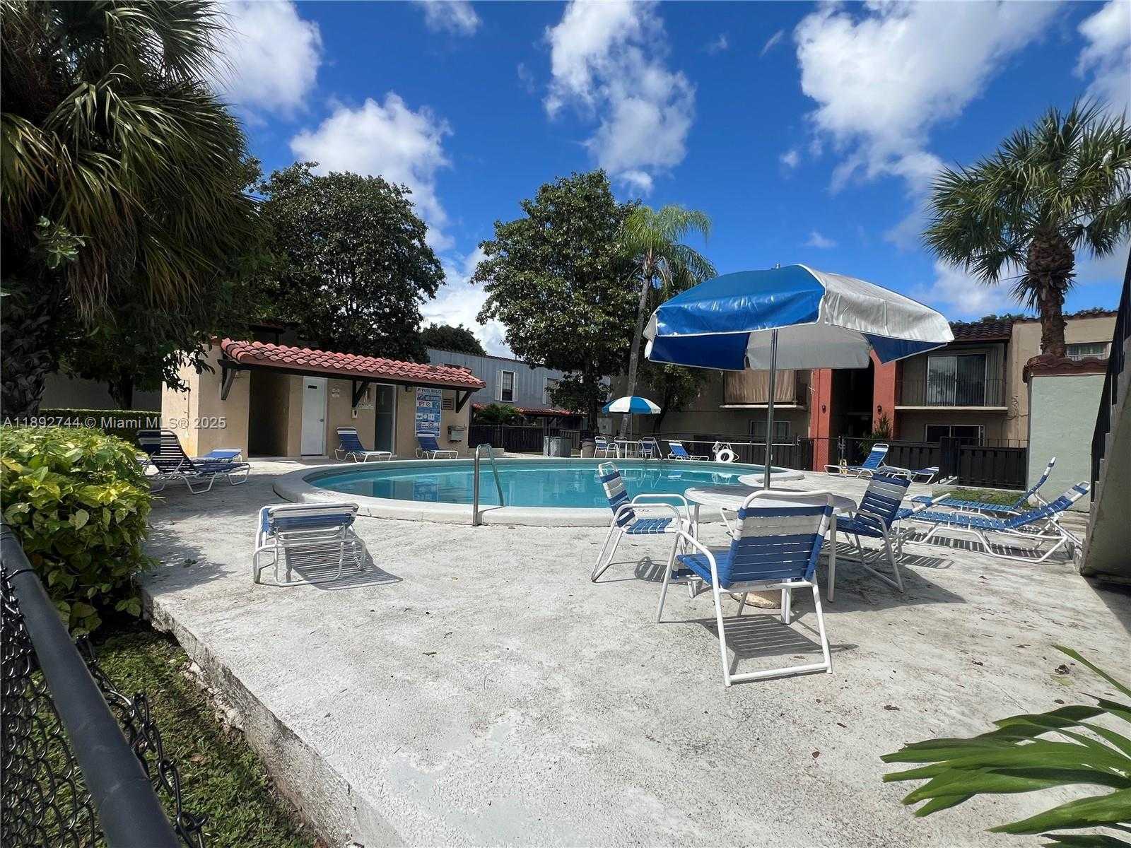 Small Image of 10756 NORTH KENDALL DR #J5, Miami Number 18