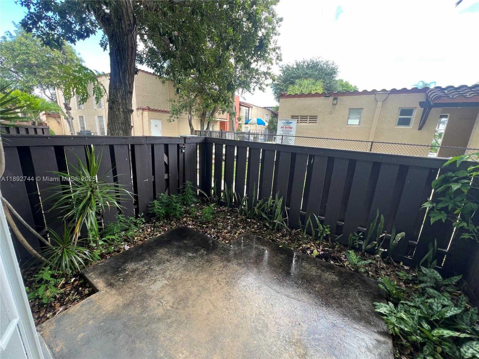 Small Image of 10756 NORTH KENDALL DR #J5, Miami Number 21