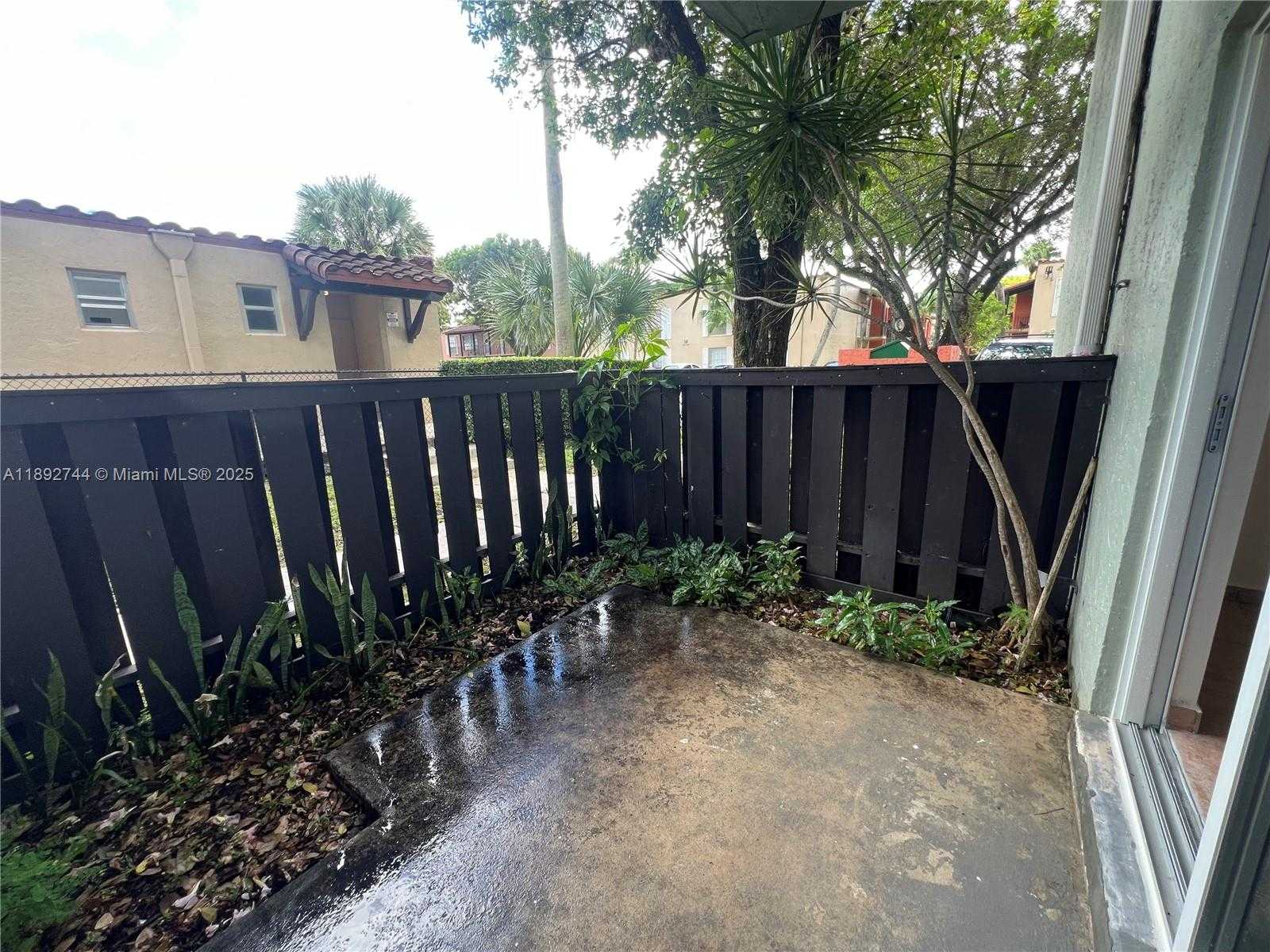 Small Image of 10756 NORTH KENDALL DR #J5, Miami Number 22