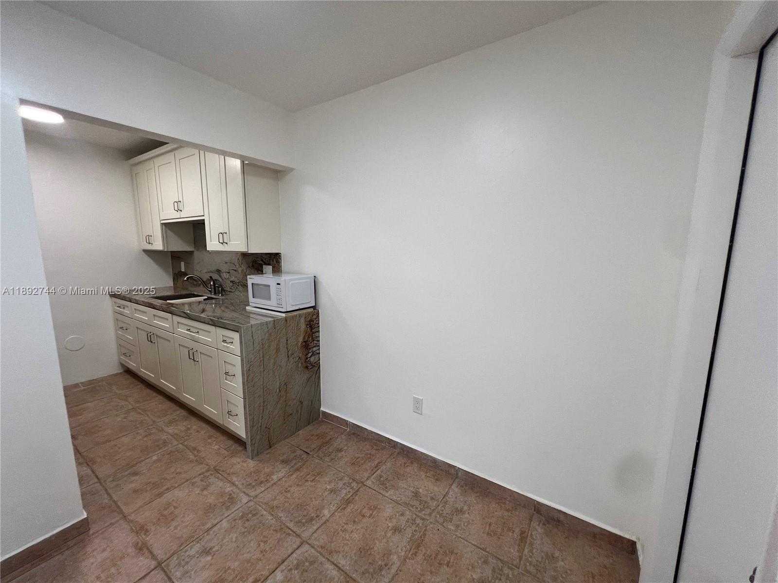 Small Image of 10756 NORTH KENDALL DR #J5, Miami Number 6