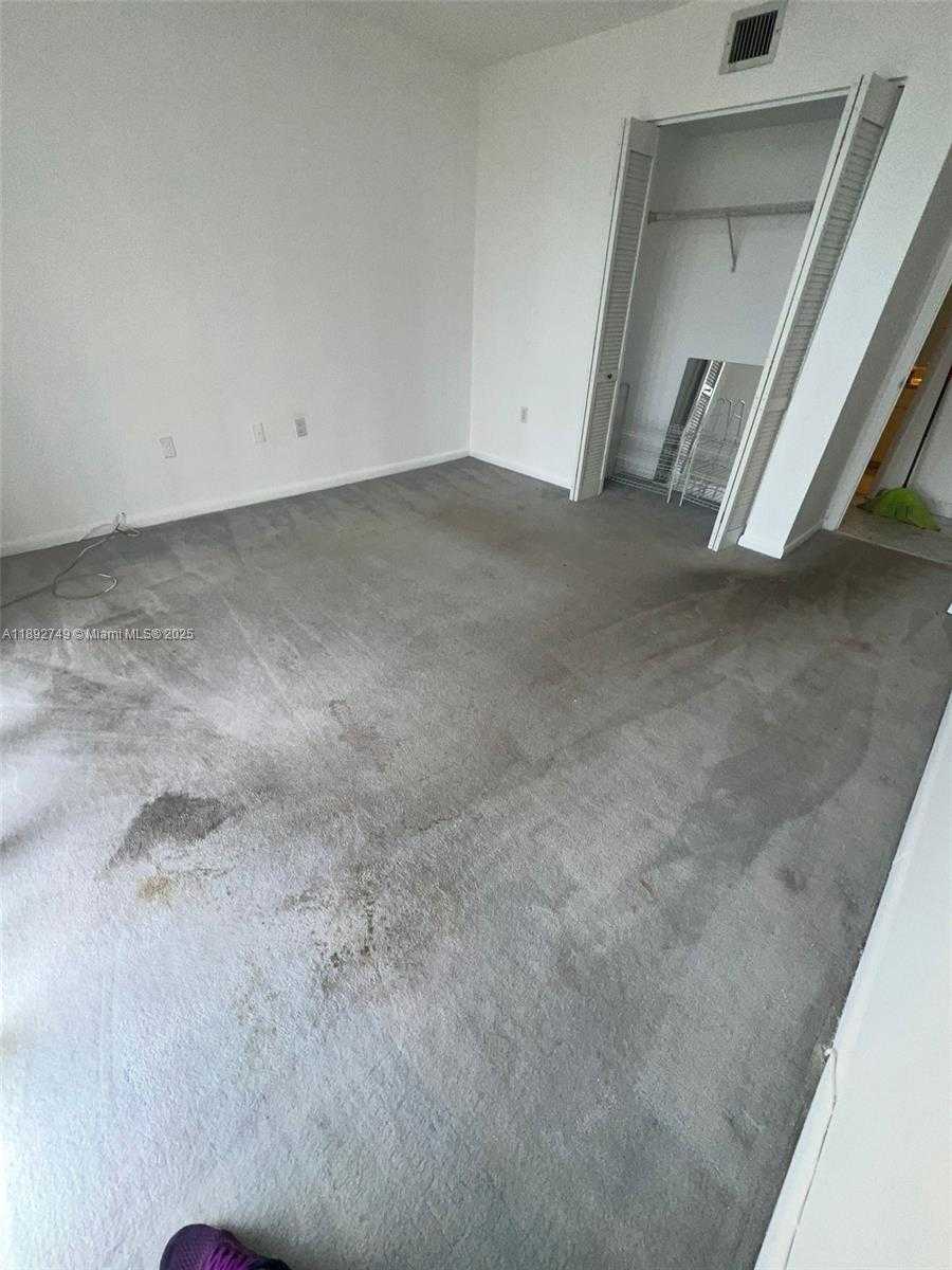 Small Image of 17600 NORTH BAY RD #N702, Sunny Isles Beach Number 18