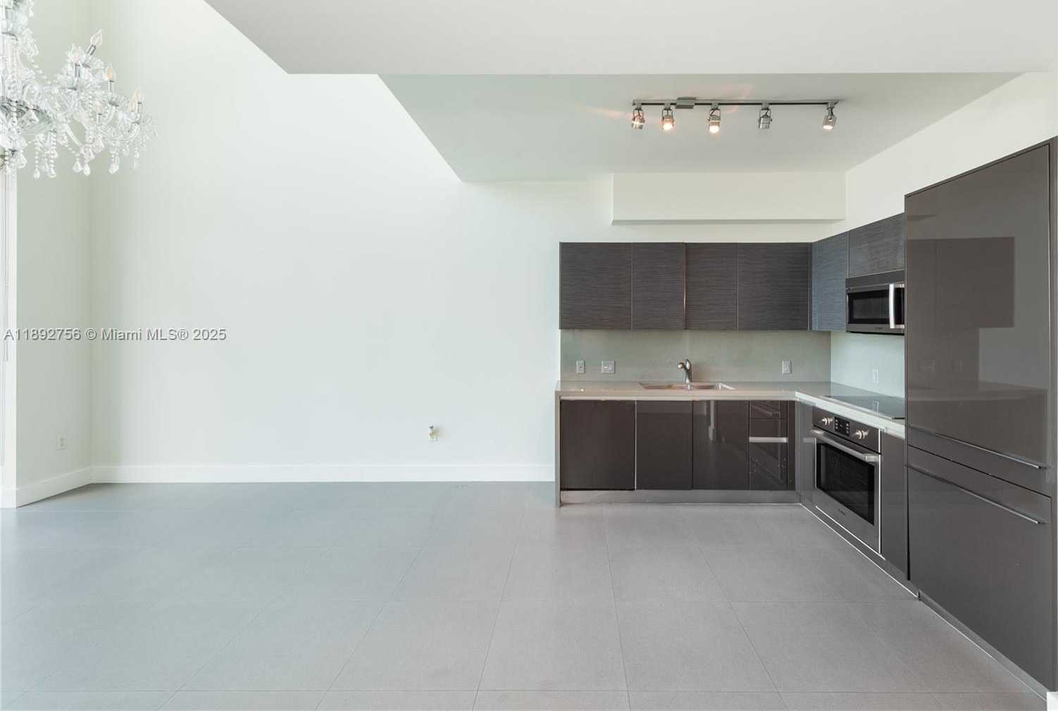 Small Image of 1080 BRICKELL AVE #509, Miami Number 6