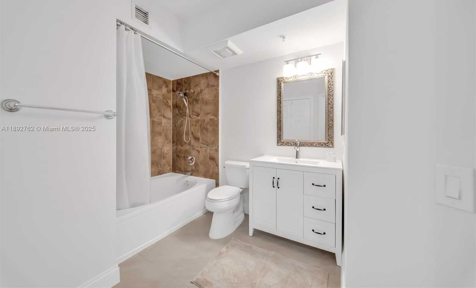 Small Image of 17150 NORTH BAY RD #2705, Sunny Isles Beach Number 10