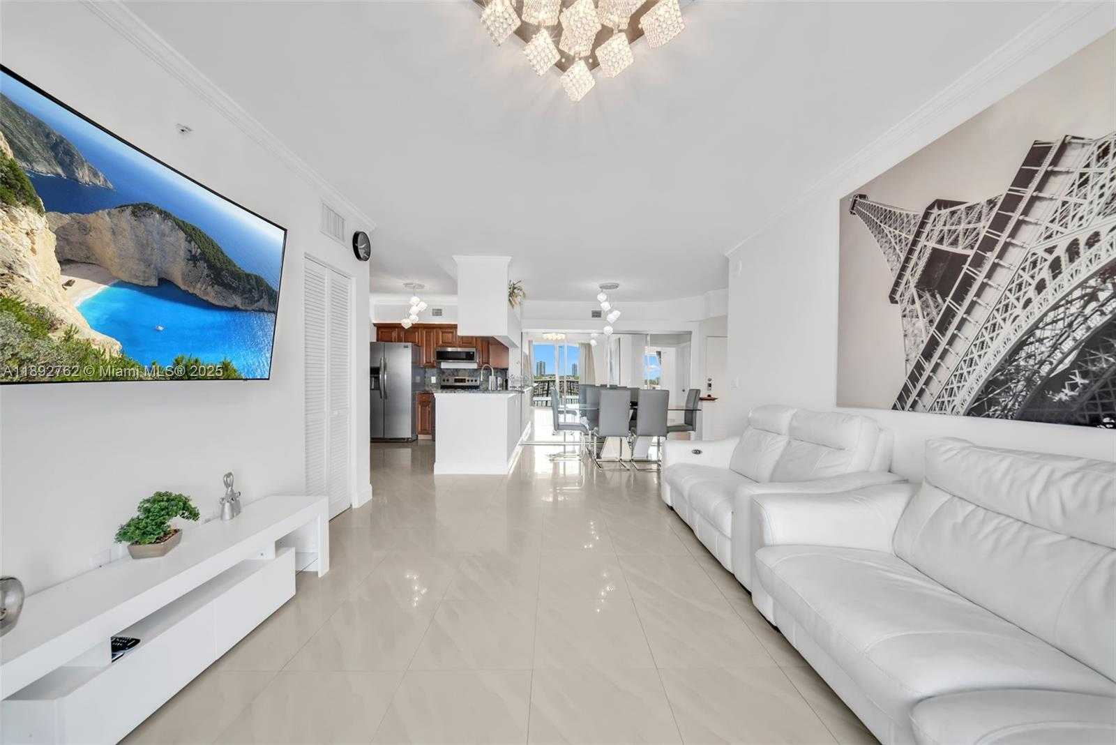 Small Image of 17150 NORTH BAY RD #2705, Sunny Isles Beach Number 6