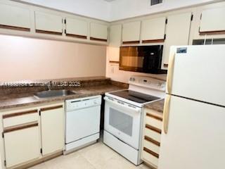 Small Image of 14005 SOUTH WEST 91ST TER #14005, Miami Number 11