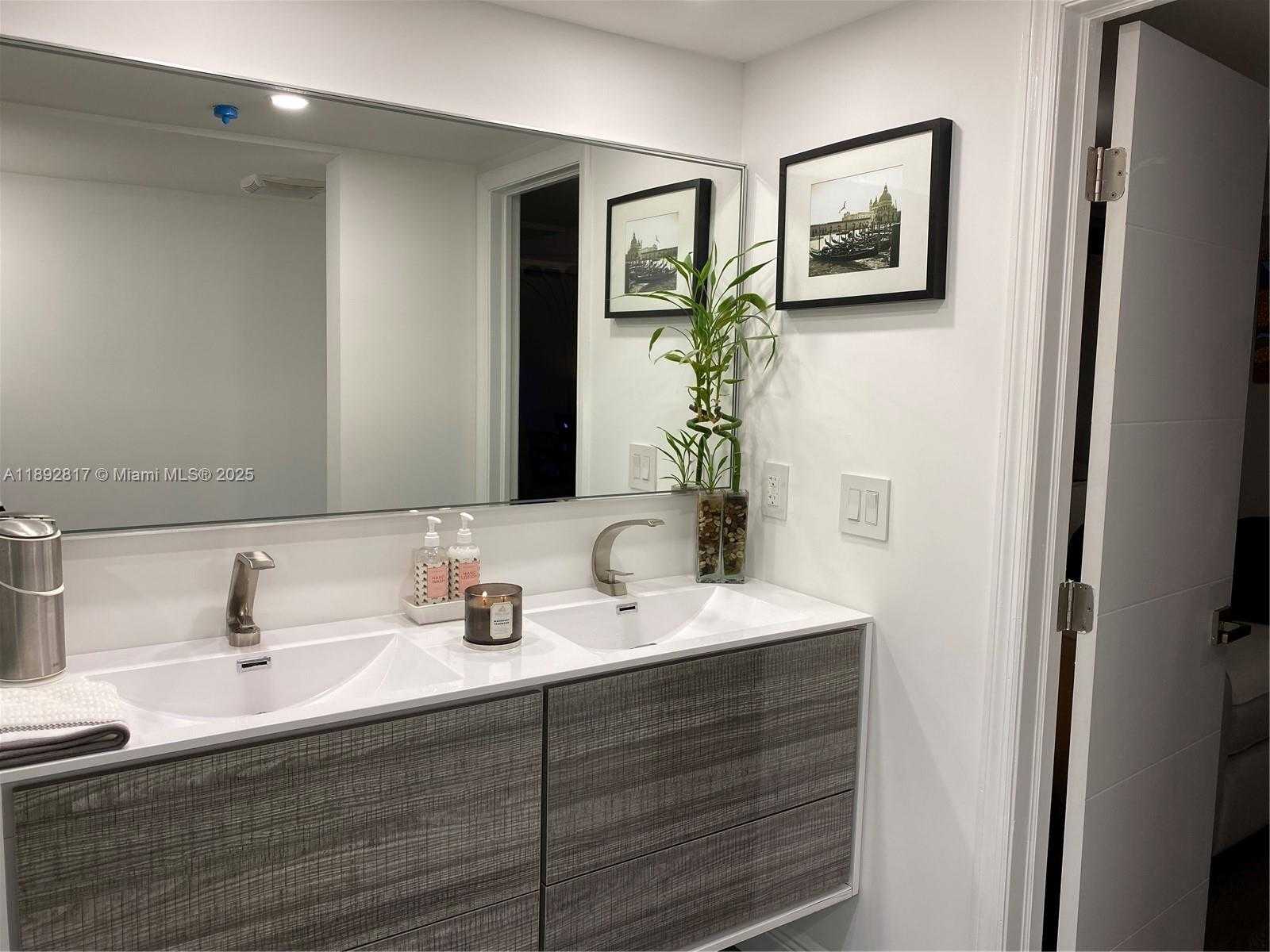 Small Image of 555 NORTH EAST 15TH ST #12J, Miami Number 7