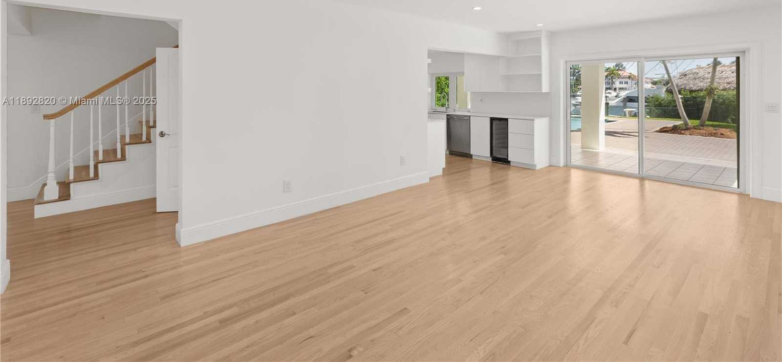 Small Image of 6270 MARLIN DR, Coral Gables Number 13