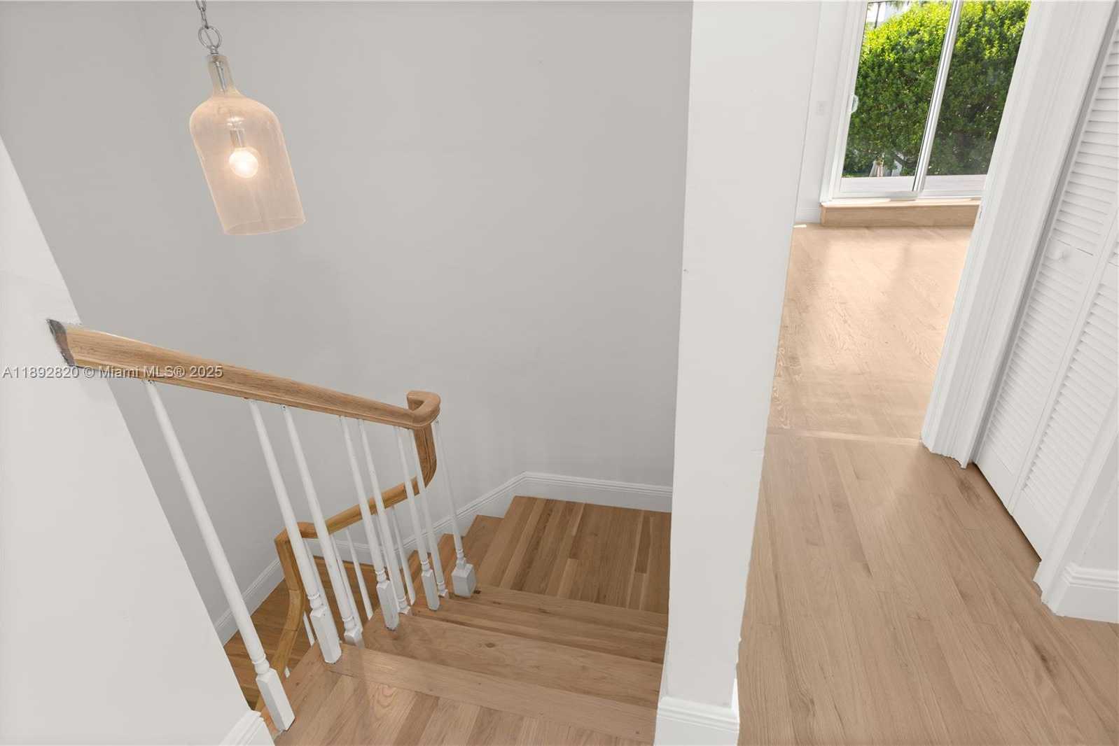 Small Image of 6270 MARLIN DR, Coral Gables Number 32