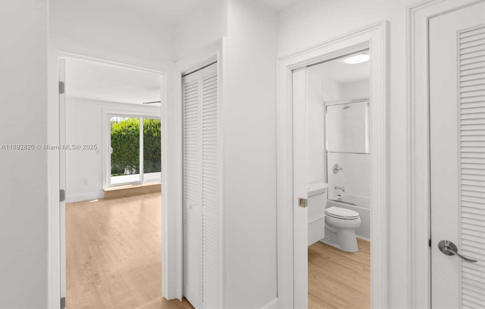 Small Image of 6270 MARLIN DR, Coral Gables Number 33