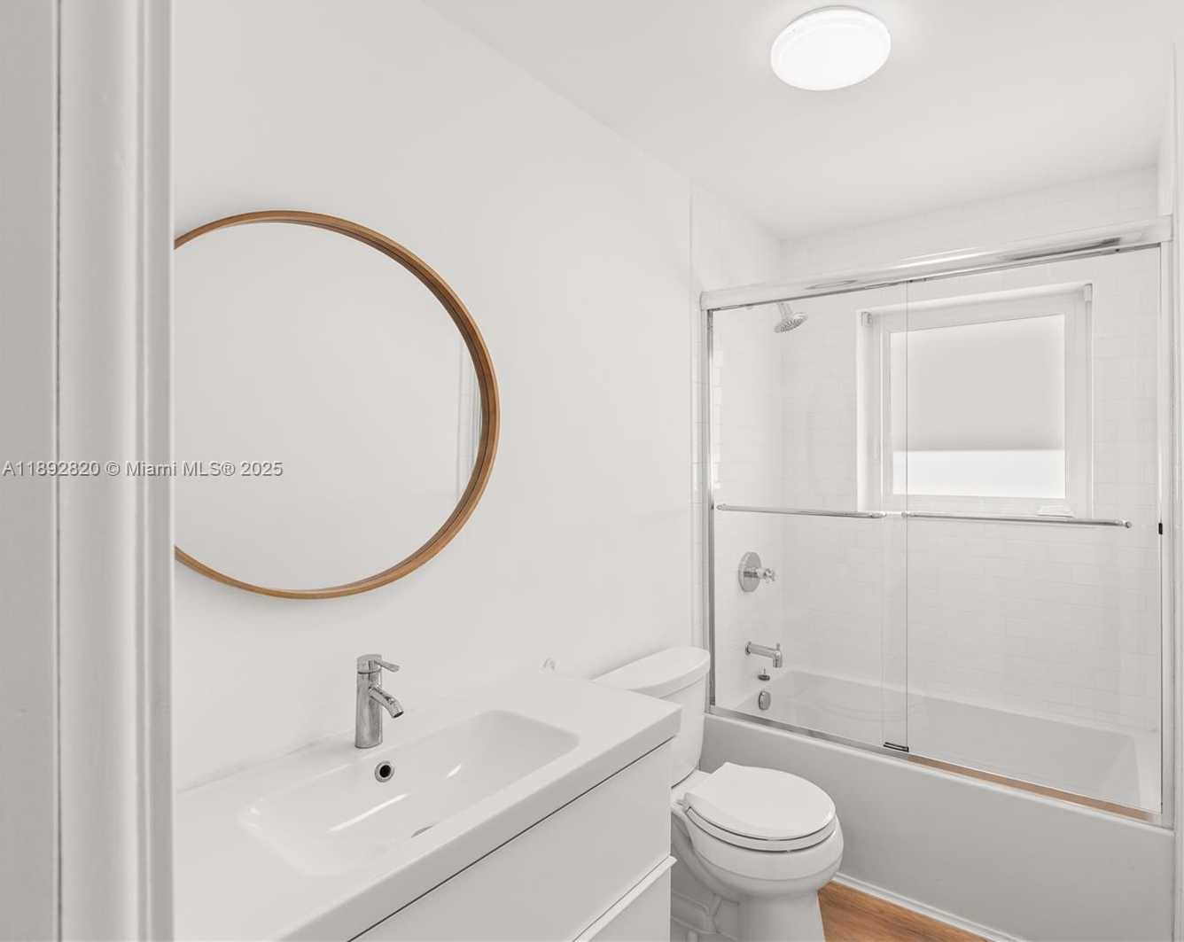 Small Image of 6270 MARLIN DR, Coral Gables Number 39