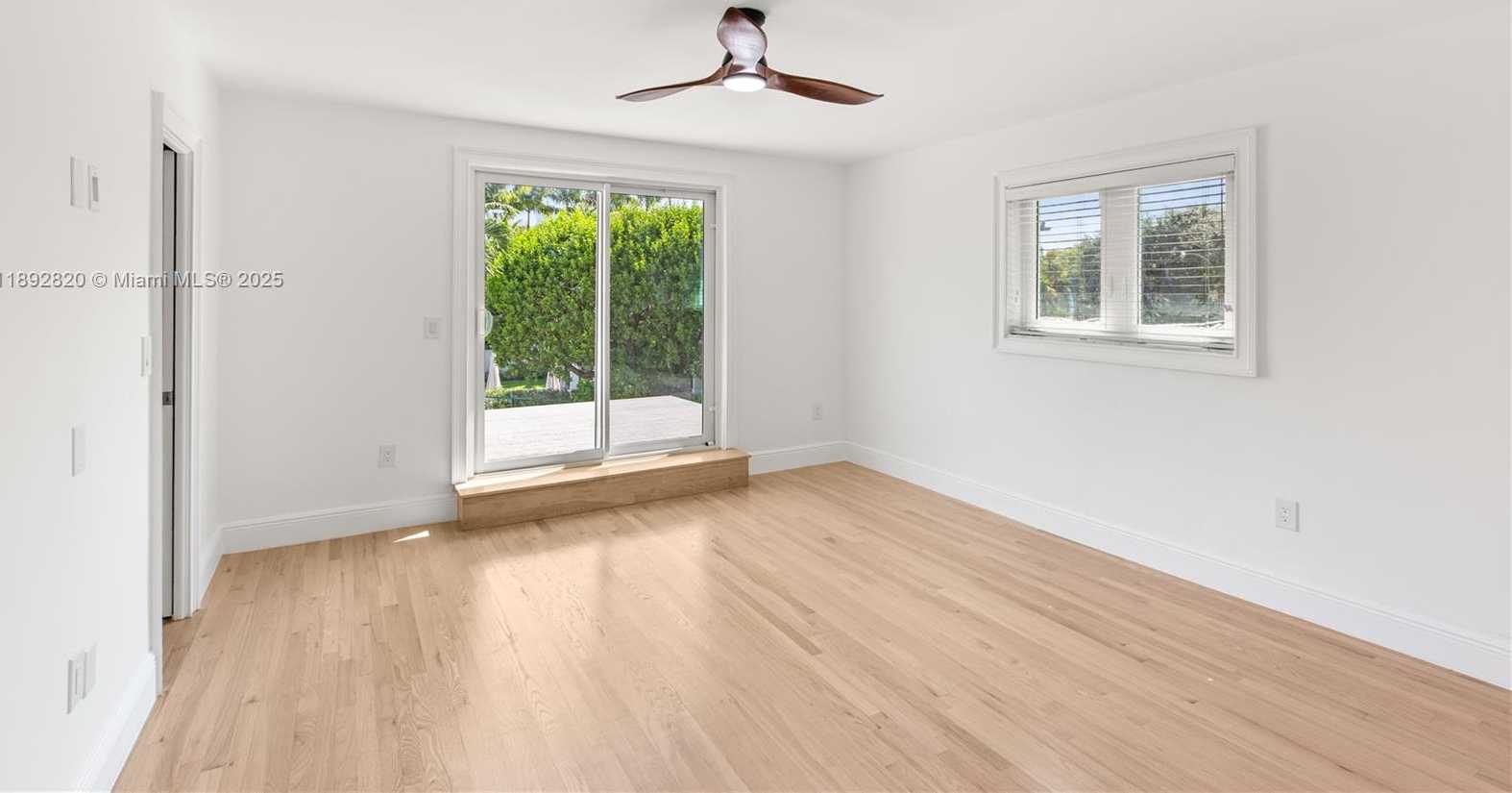 Small Image of 6270 MARLIN DR, Coral Gables Number 40