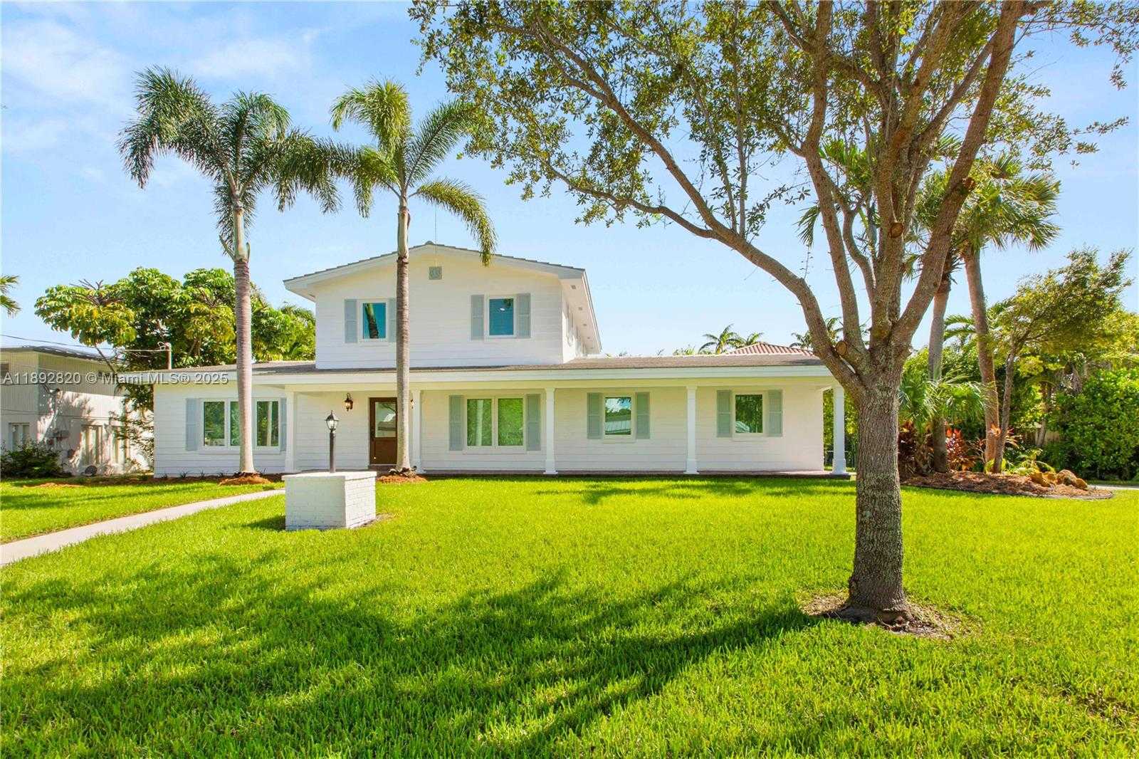 Small Image of 6270 MARLIN DR, Coral Gables Number 50