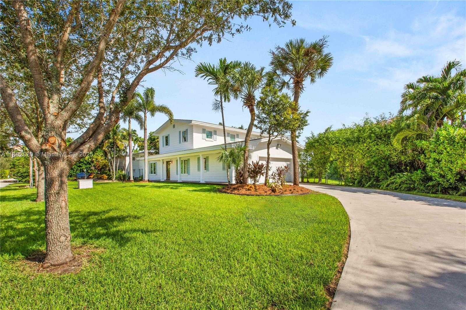 Small Image of 6270 MARLIN DR, Coral Gables Number 51