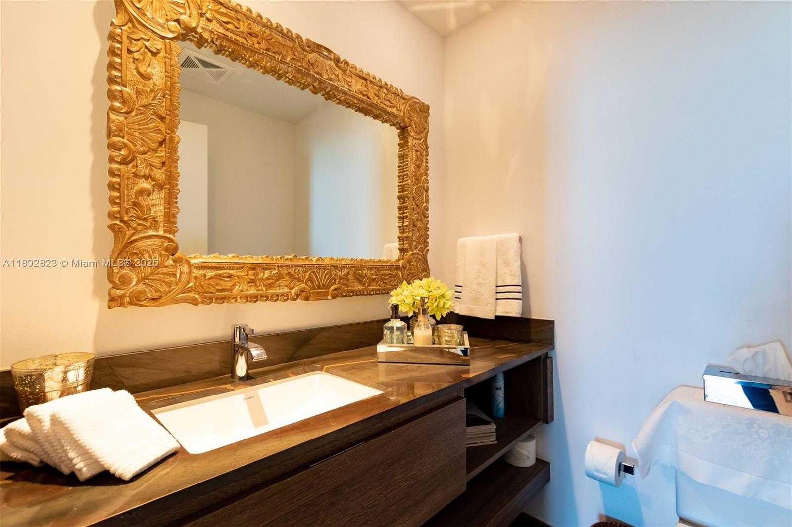 Small Image of 360 OCEAN DR #606S, Key Biscayne Number 34