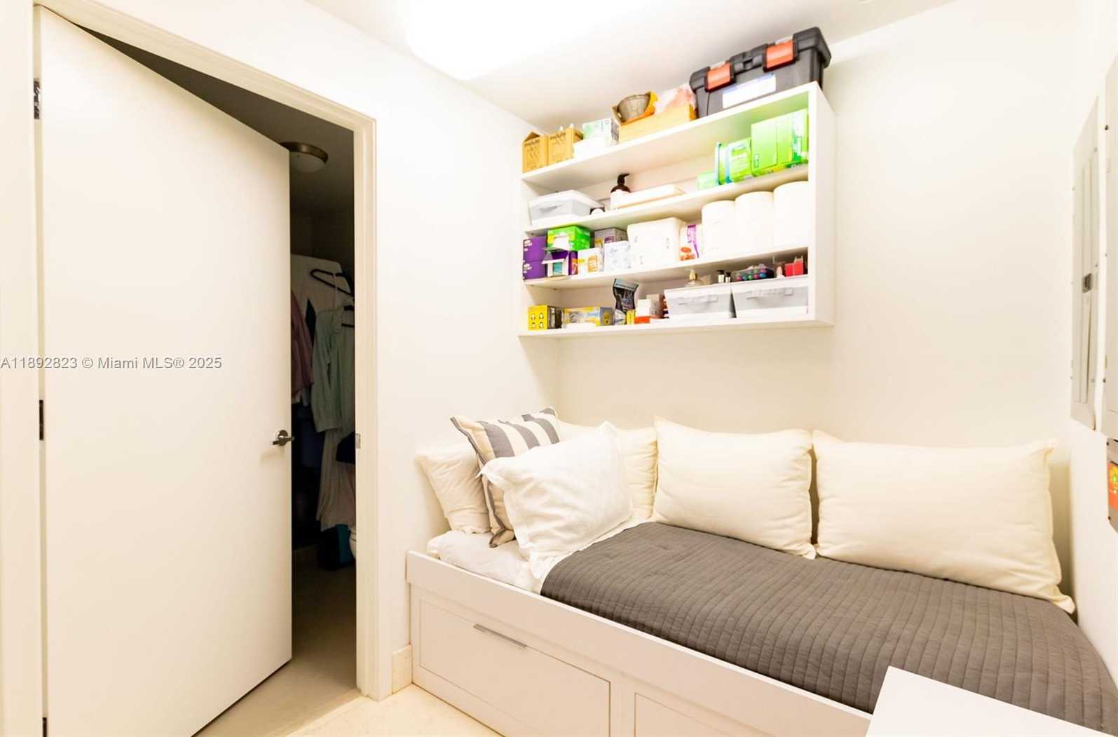 Small Image of 360 OCEAN DR #606S, Key Biscayne Number 35