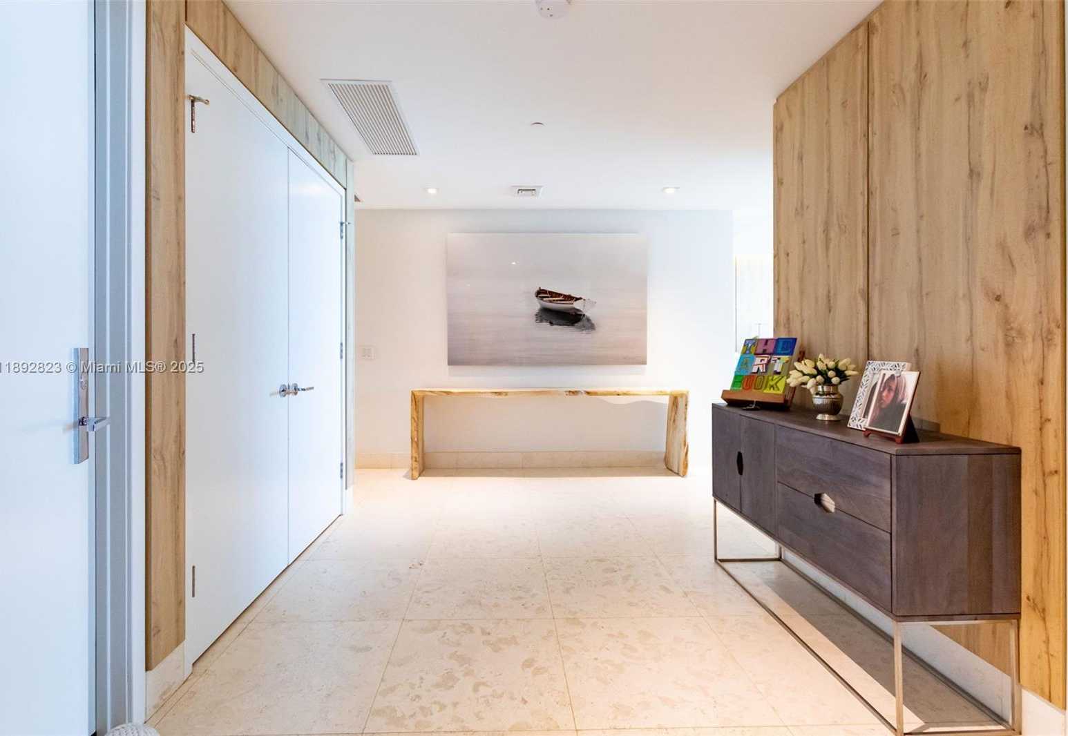 Small Image of 360 OCEAN DR #606S, Key Biscayne Number 4