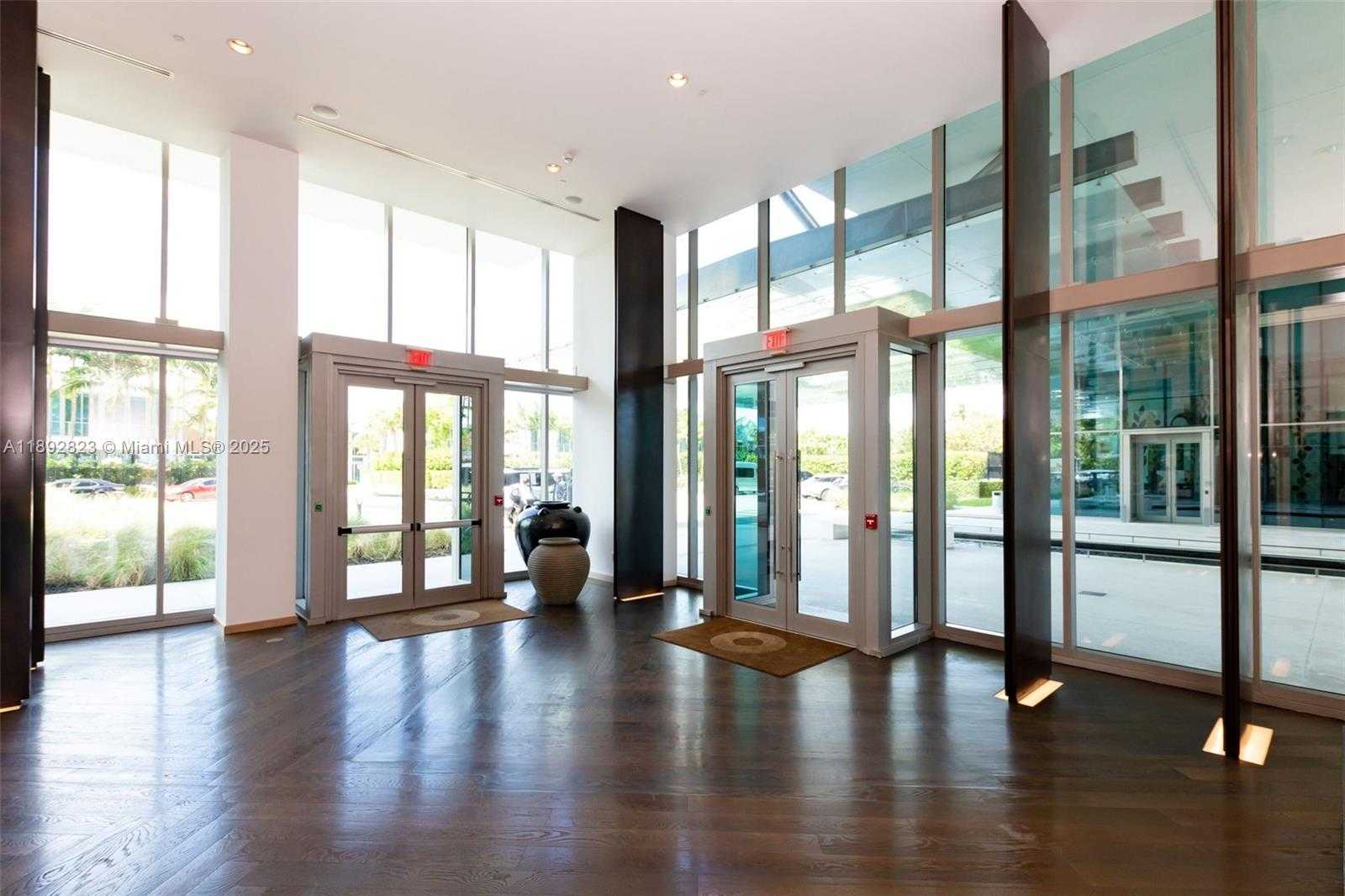 Small Image of 360 OCEAN DR #606S, Key Biscayne Number 48