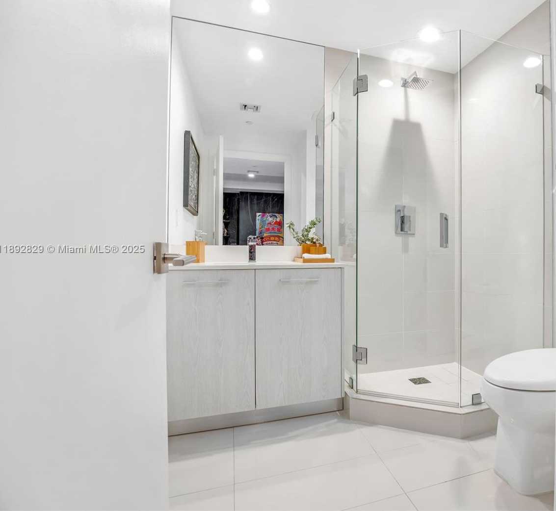 Small Image of 55 SOUTH WEST 9TH ST #3205, Miami Number 21