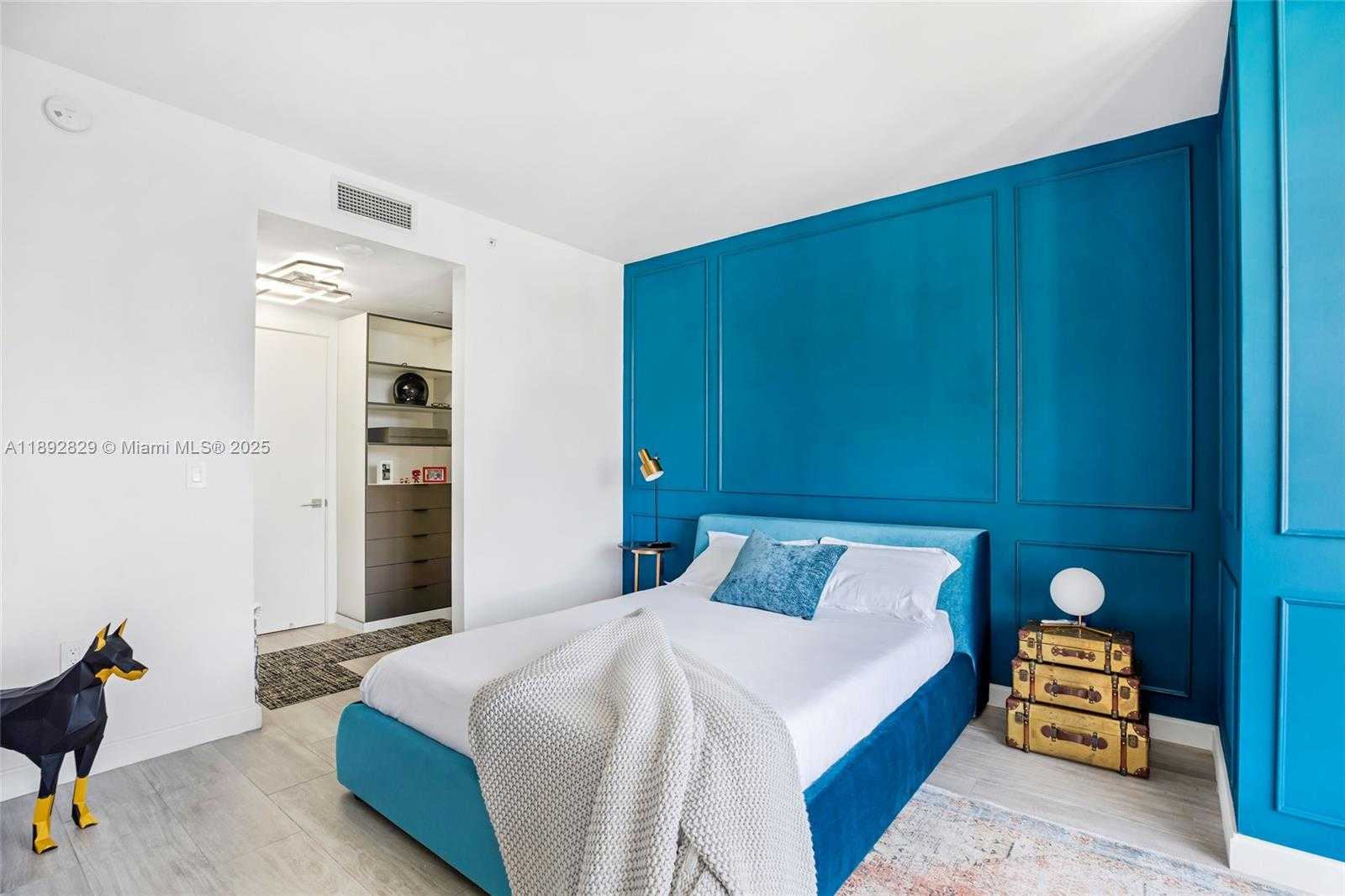 Small Image of 55 SOUTH WEST 9TH ST #3205, Miami Number 6