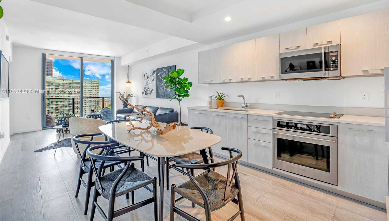 Small Image of 55 SOUTH WEST 9TH ST #3205, Miami Number 7