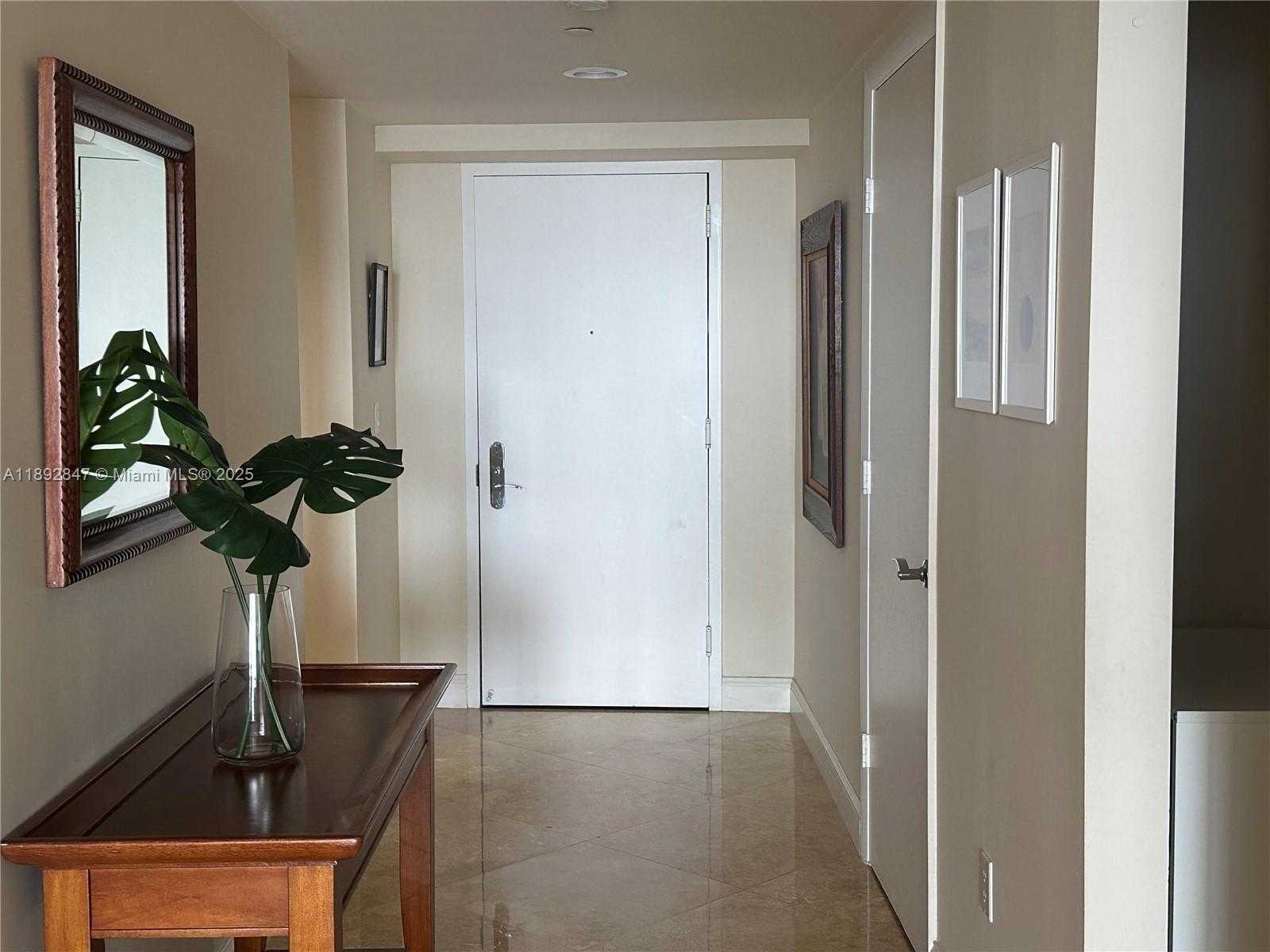 Small Image of 1800 SOUTH OCEAN DR #2707, Hallandale Beach Number 14