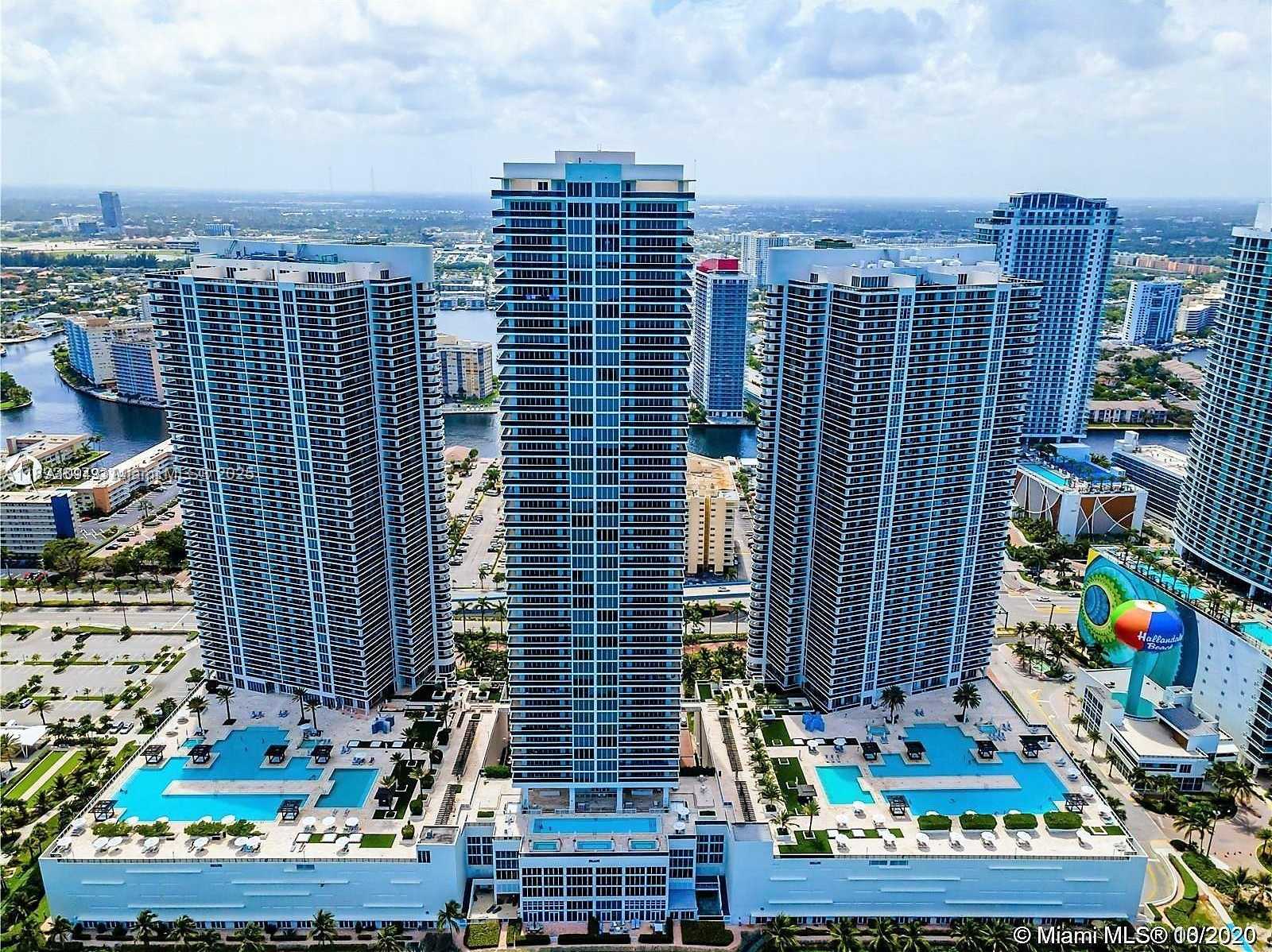 Small Image of 1800 SOUTH OCEAN DR #2707, Hallandale Beach Number 2