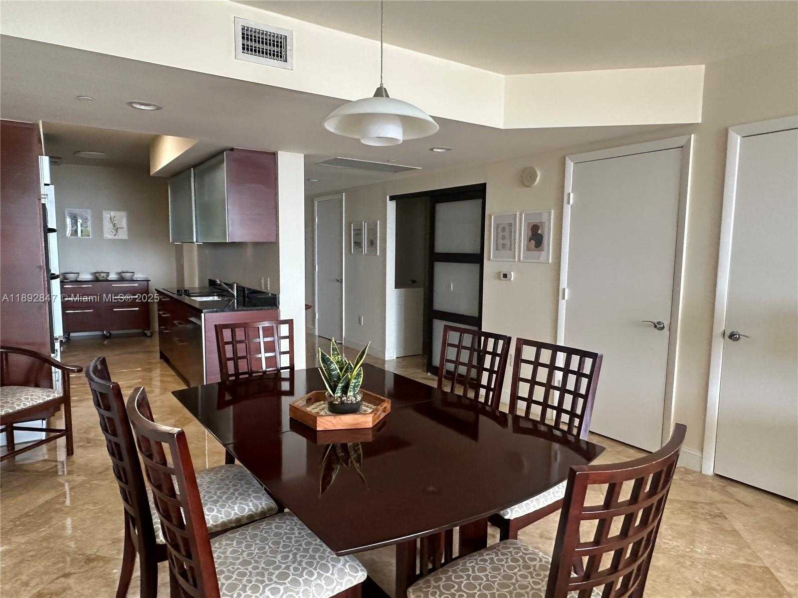 Small Image of 1800 SOUTH OCEAN DR #2707, Hallandale Beach Number 20