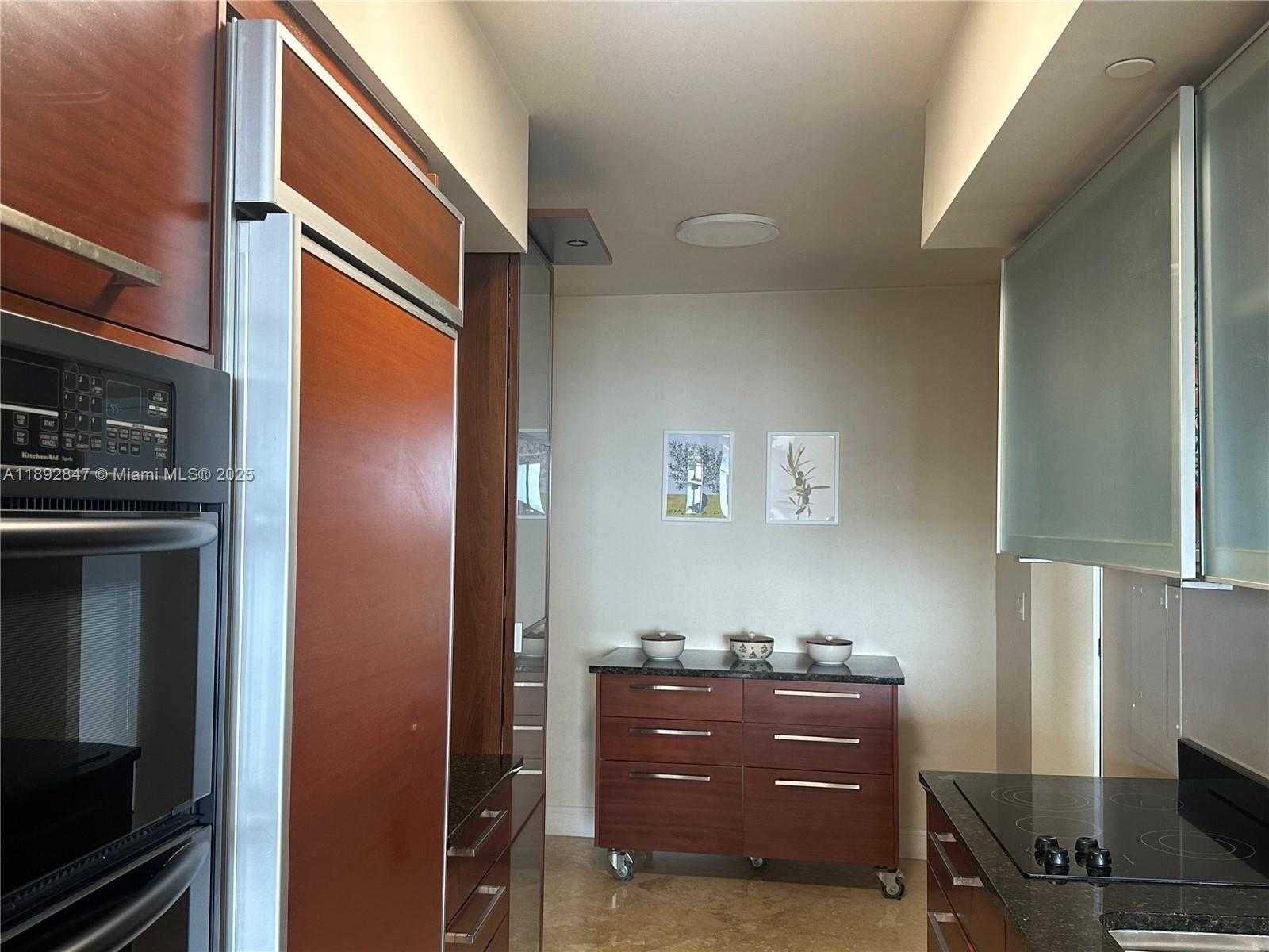 Small Image of 1800 SOUTH OCEAN DR #2707, Hallandale Beach Number 21