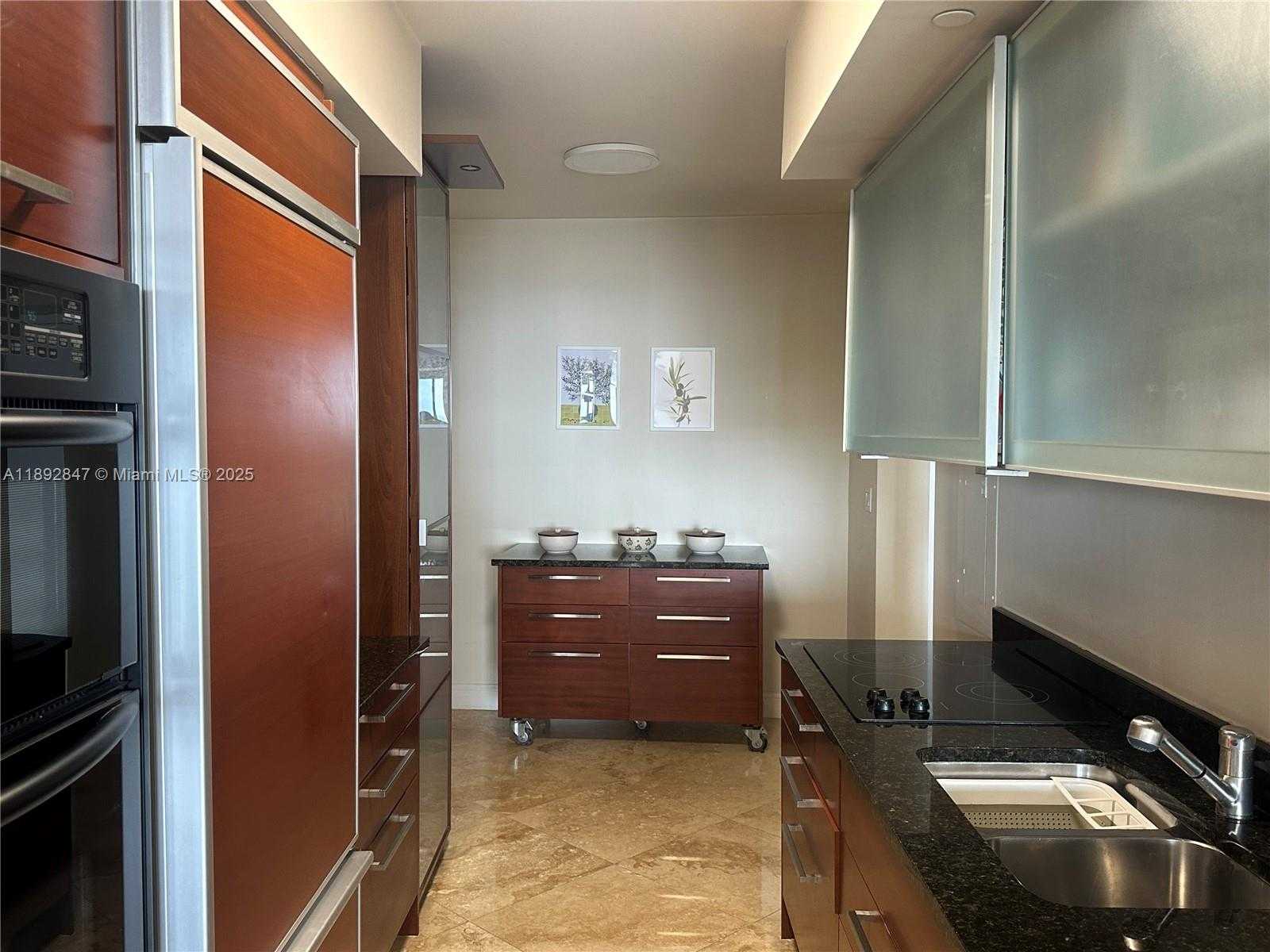 Small Image of 1800 SOUTH OCEAN DR #2707, Hallandale Beach Number 22