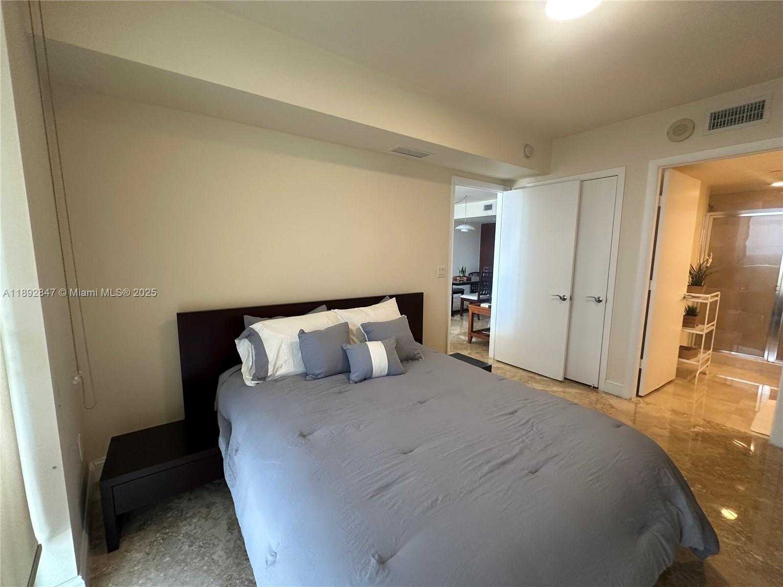 Small Image of 1800 SOUTH OCEAN DR #2707, Hallandale Beach Number 33
