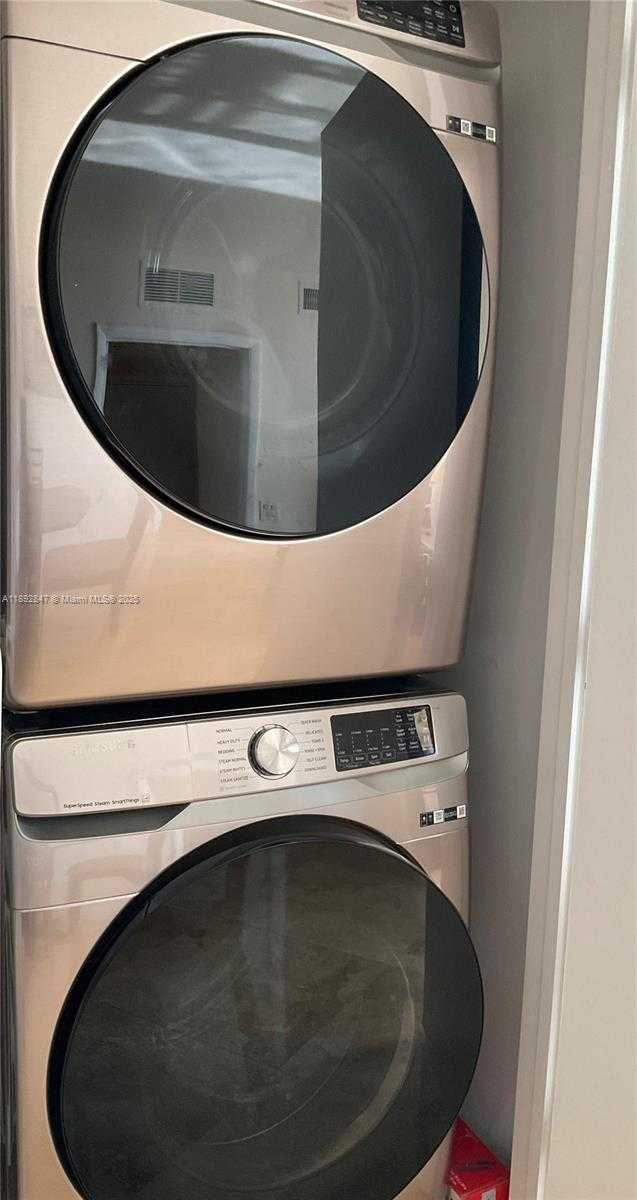 Small Image of 1800 SOUTH OCEAN DR #2707, Hallandale Beach Number 38