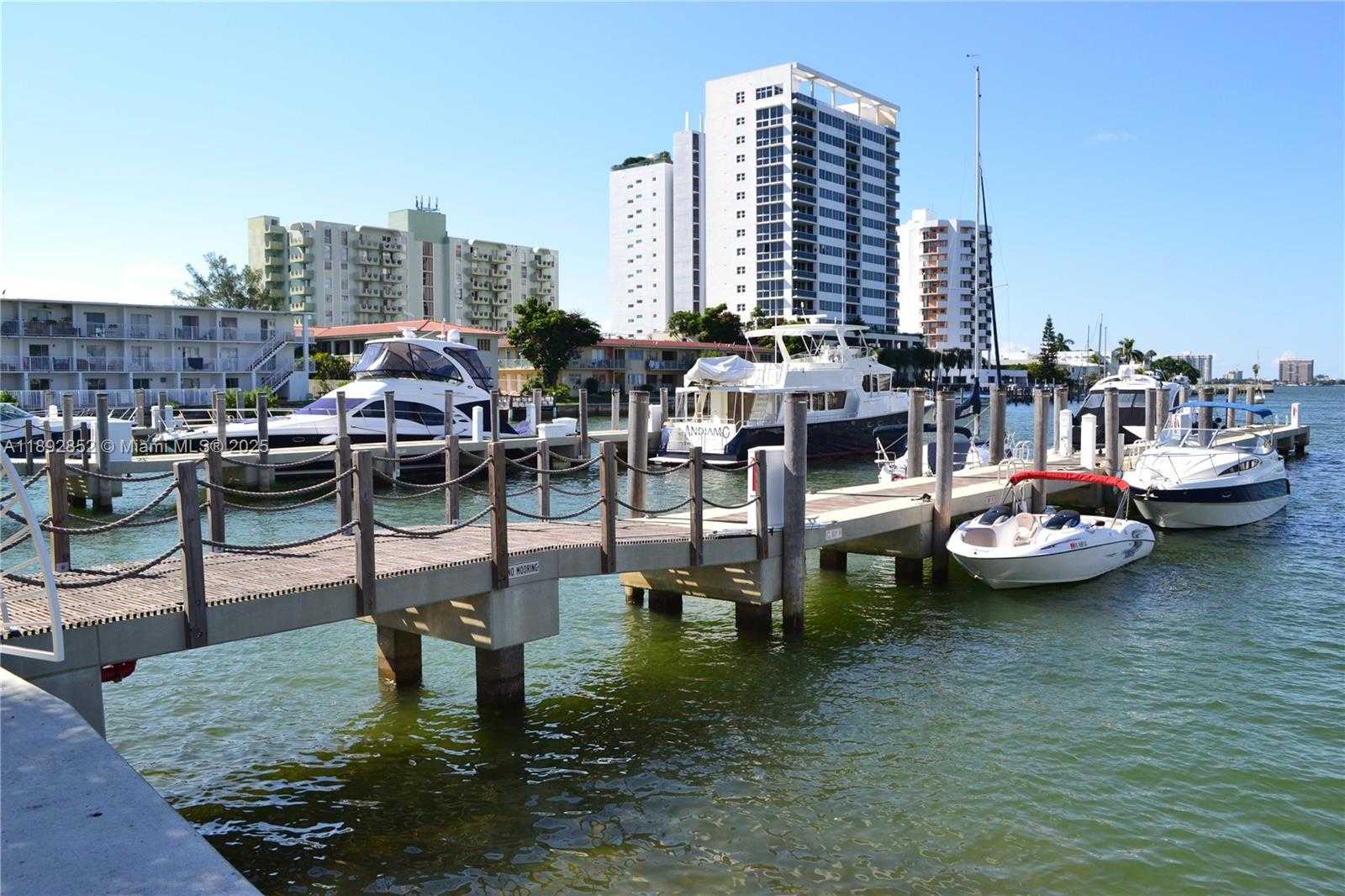 Small Image of 7900 HARBOR ISLAND DR #822, North Bay Village Number 14