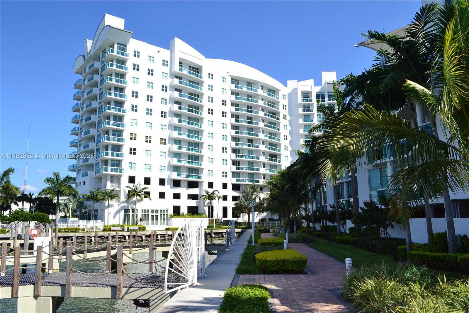 Small Image of 7900 HARBOR ISLAND DR #822, North Bay Village Number 17