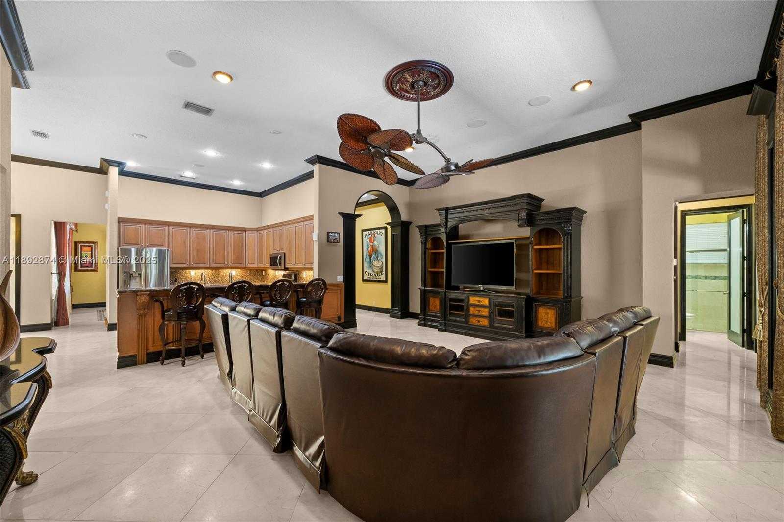 Small Image of 14130 SOUTH WEST 33RD CT, Davie Number 10