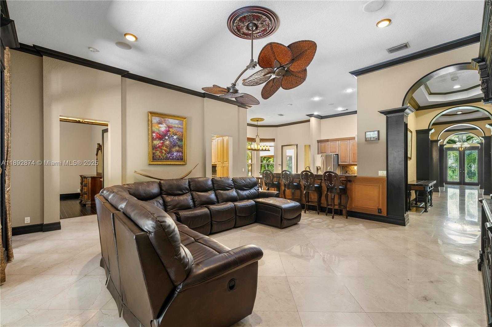 Small Image of 14130 SOUTH WEST 33RD CT, Davie Number 11