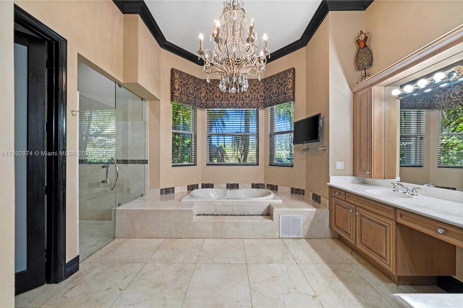 Small Image of 14130 SOUTH WEST 33RD CT, Davie Number 17