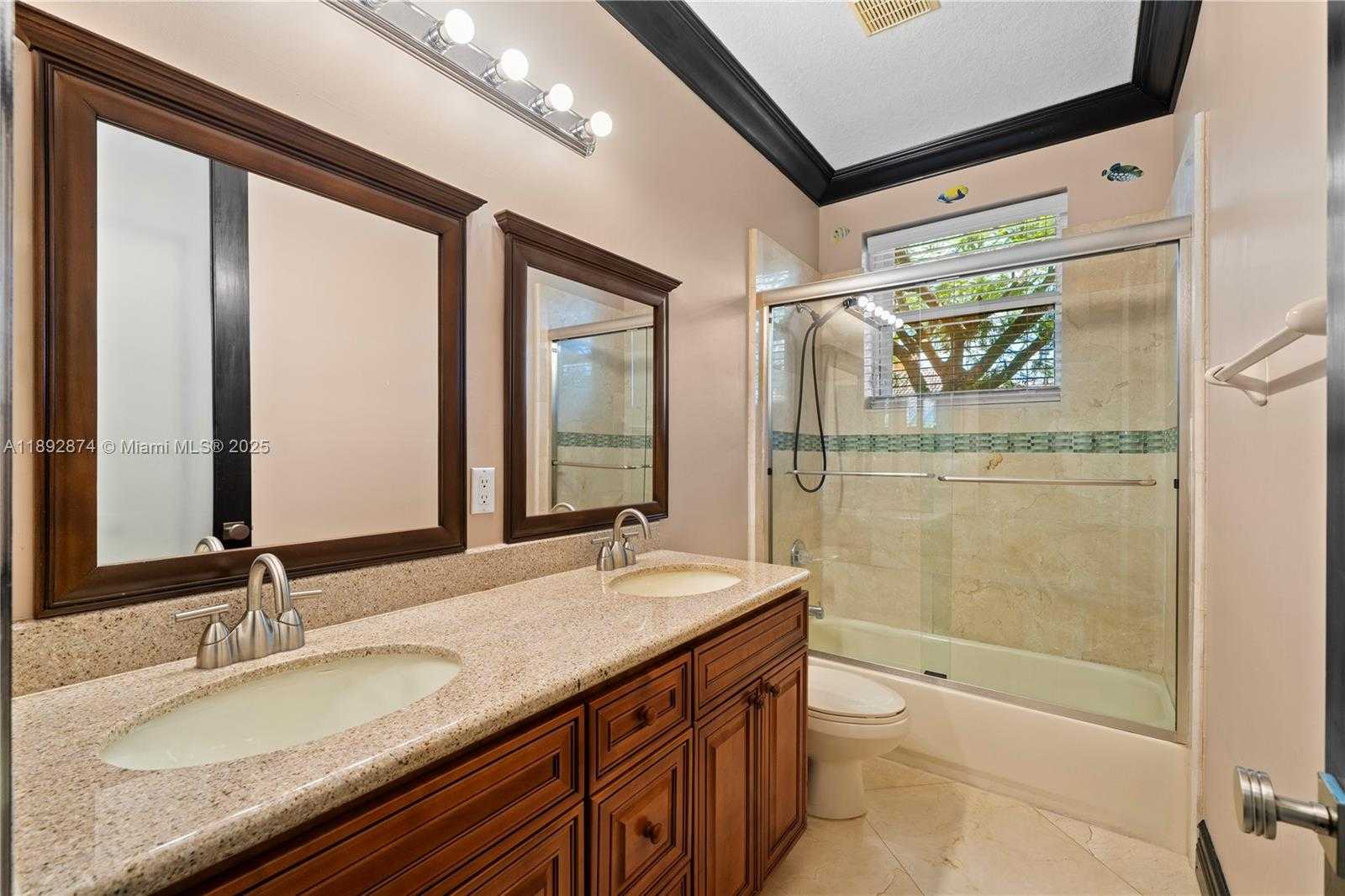 Small Image of 14130 SOUTH WEST 33RD CT, Davie Number 22