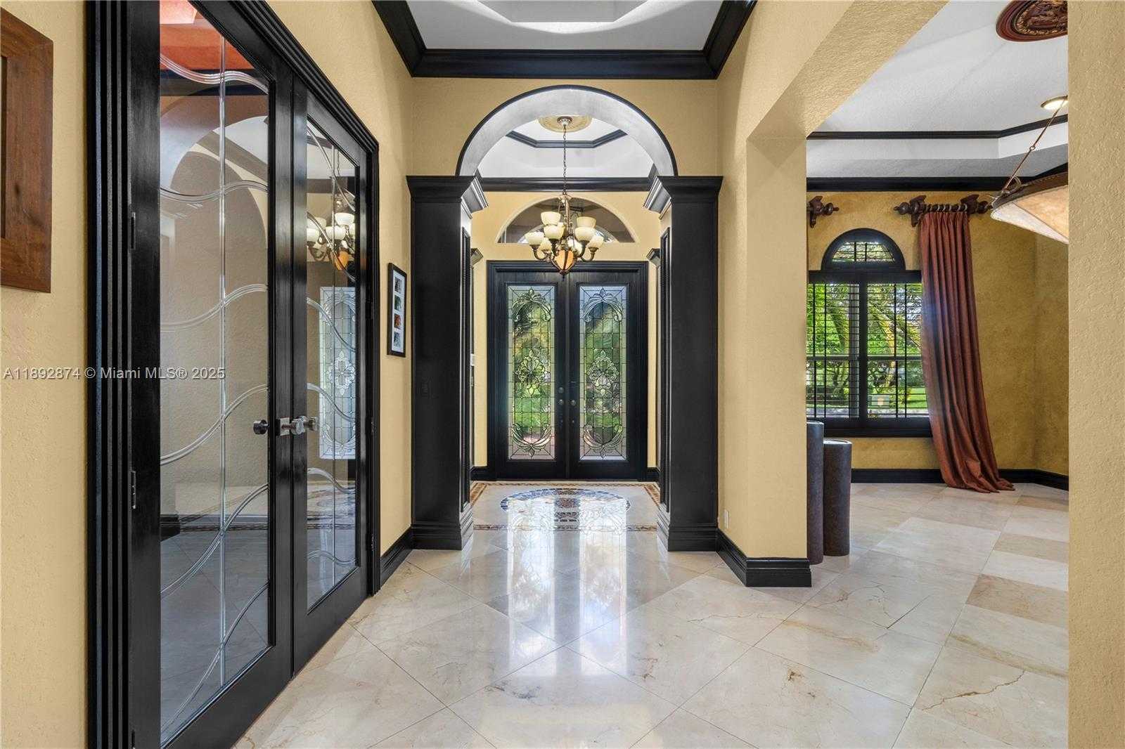 Small Image of 14130 SOUTH WEST 33RD CT, Davie Number 3