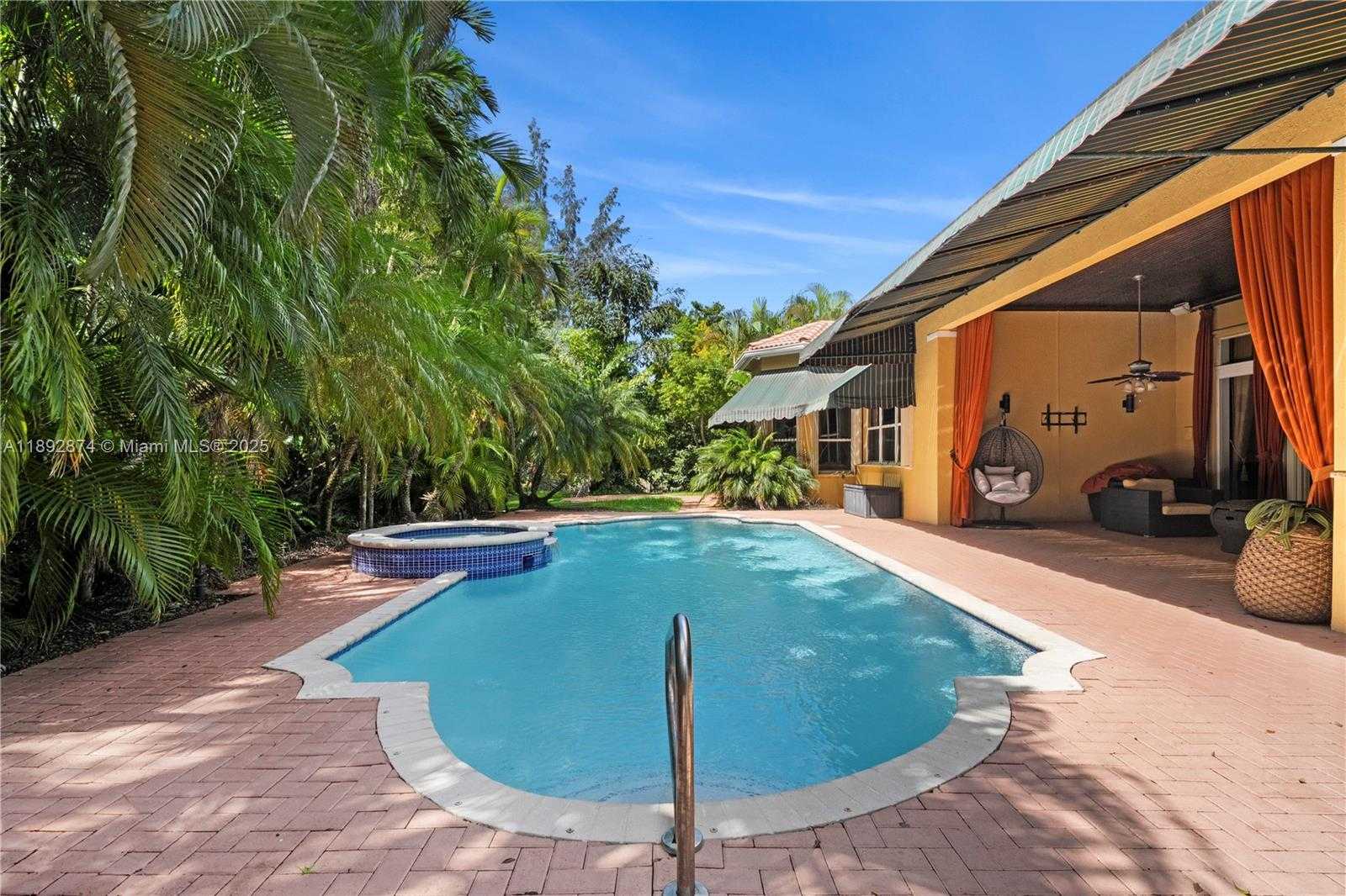 Small Image of 14130 SOUTH WEST 33RD CT, Davie Number 31