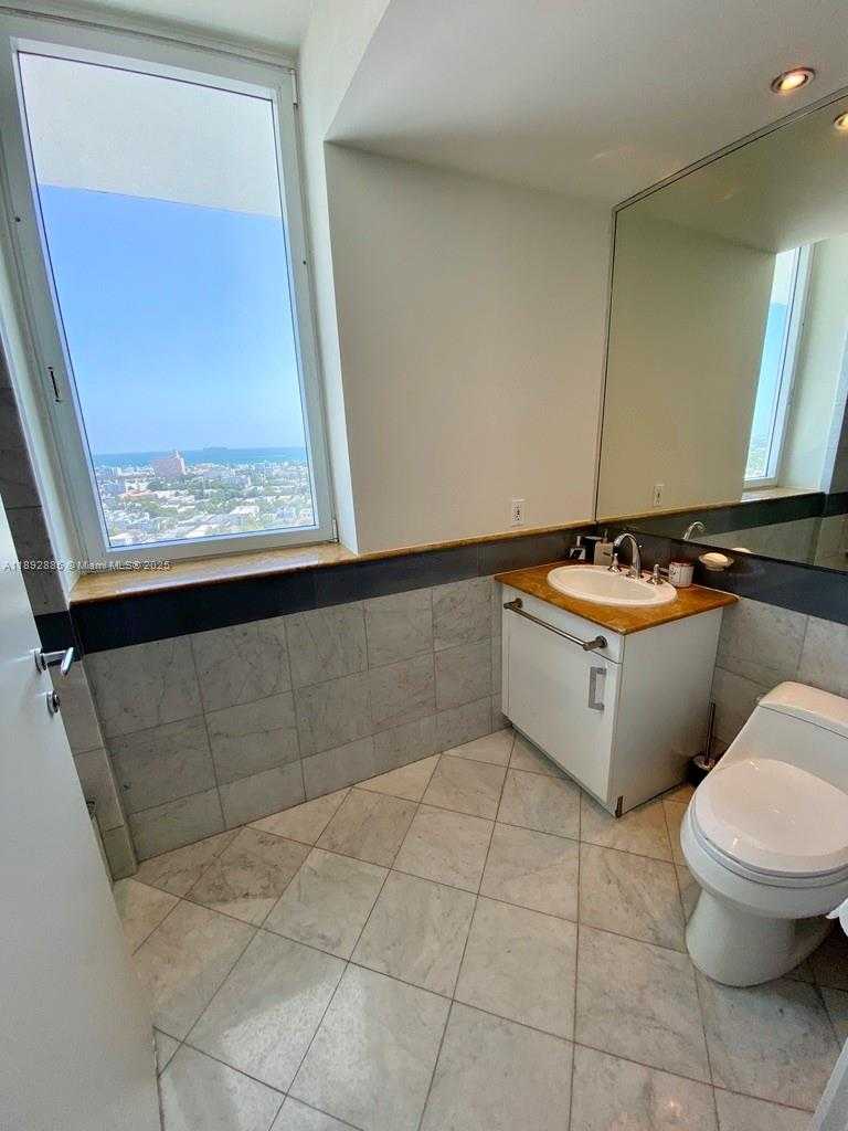 Small Image of 540 WEST AVE #2011, Miami Beach Number 25