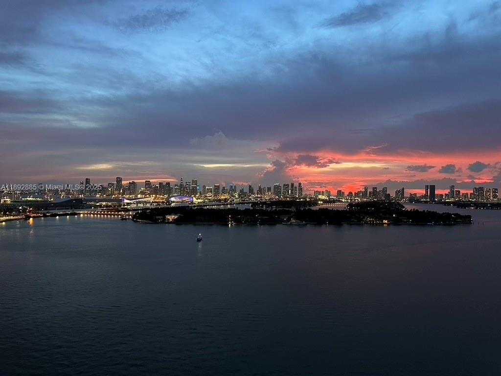 Small Image of 540 WEST AVE #2011, Miami Beach Number 27