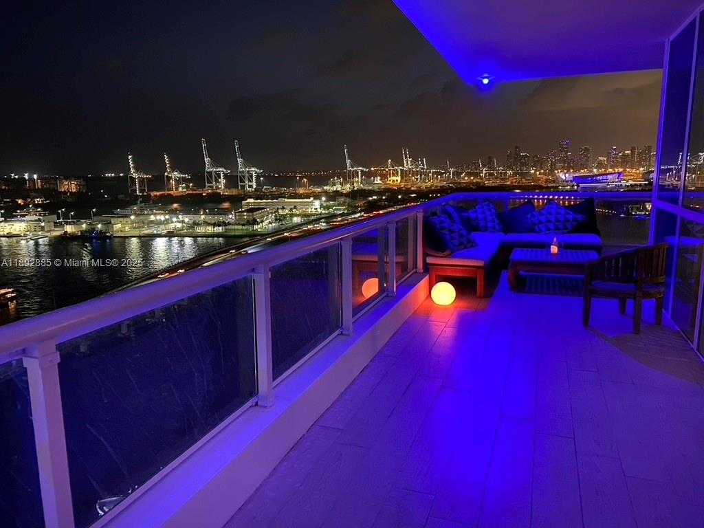 Small Image of 540 WEST AVE #2011, Miami Beach Number 28