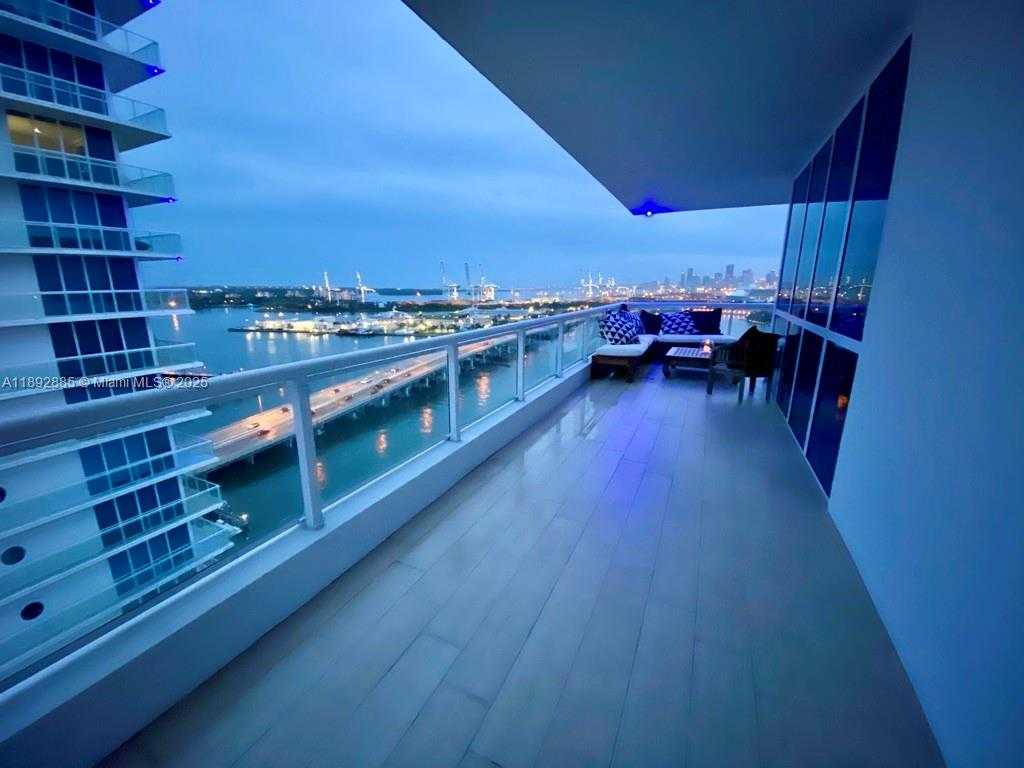 Small Image of 540 WEST AVE #2011, Miami Beach Number 5