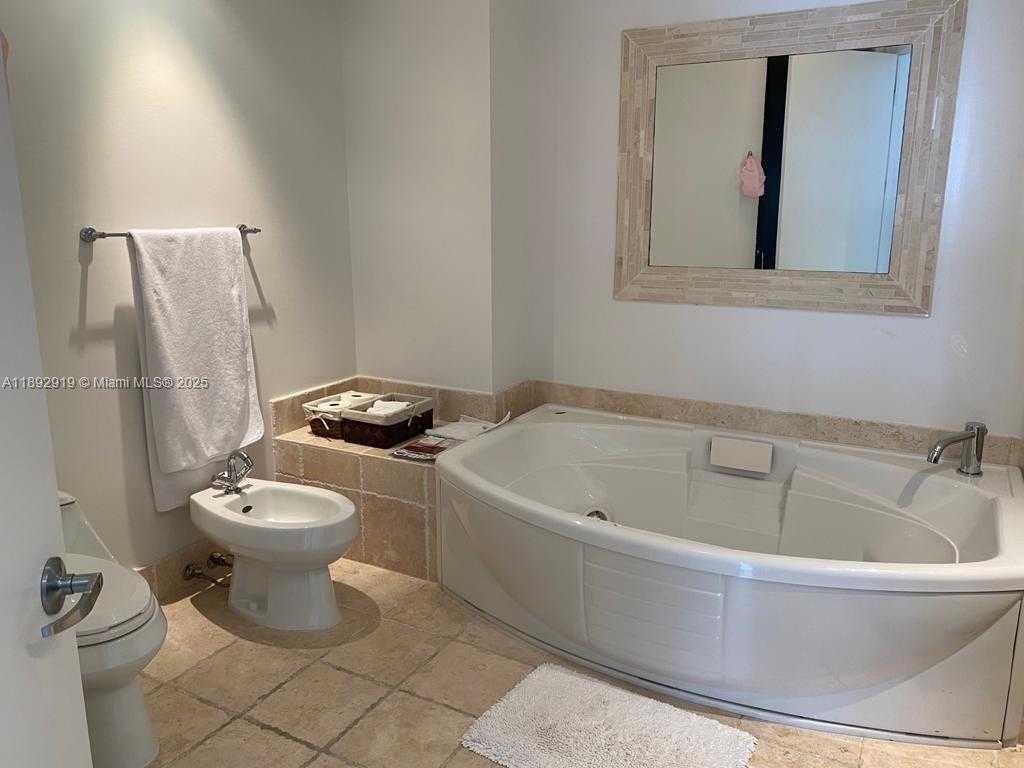 Small Image of 18201 COLLINS AVE #3306, Sunny Isles Beach Number 9