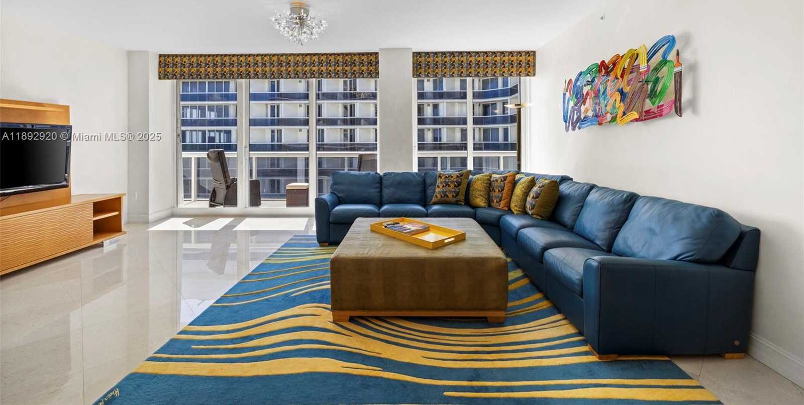 Small Image of Surfside Number 13