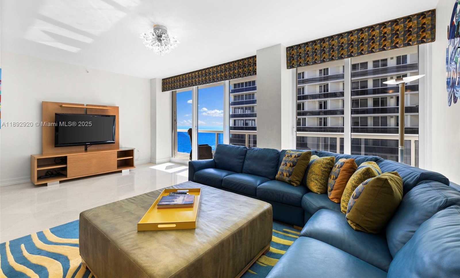 Small Image of Surfside Number 14